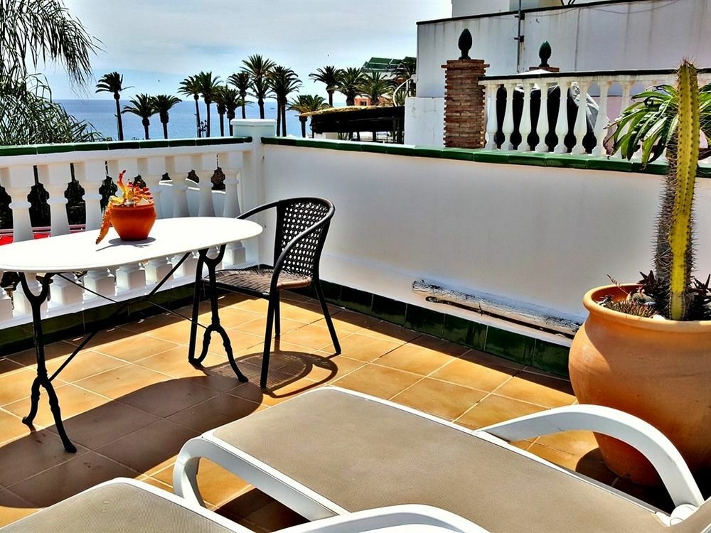 Villa Carabeo Nerja Bagian luar foto